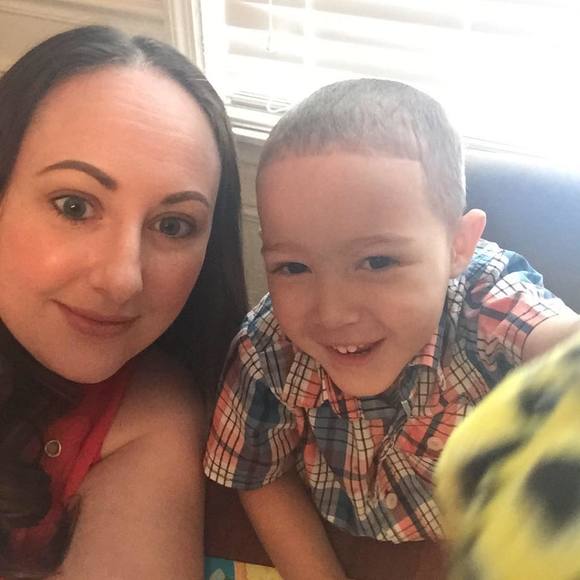 Meet your Posher, Rachel - Picture 1 of 1